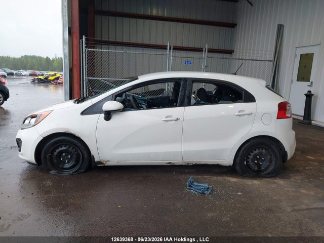 2015 Kia Rio Ex/lx/lx+/sx მანქანა იყიდება აუქციონზე, vin: KNADM5A3XF6995739, აუქციონის ნომერი: 12639368