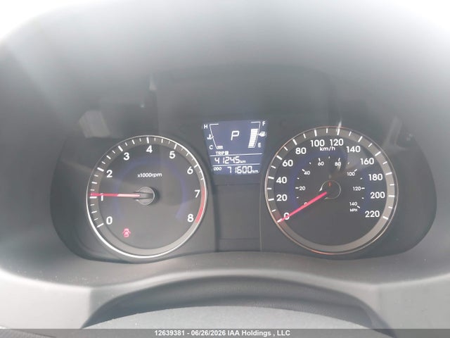12639381 :رقم المزاد ، KMHCT4AE7CU118870 vin ، 2012 Hyundai Accent Gl مزاد بيع