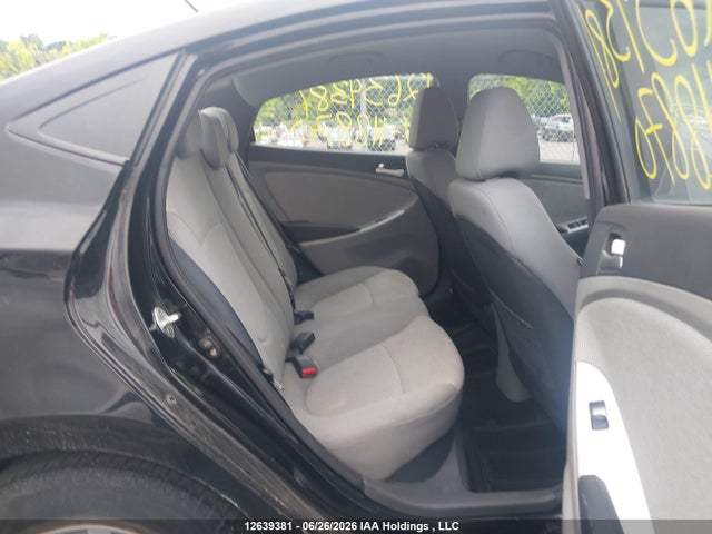 12639381 :رقم المزاد ، KMHCT4AE7CU118870 vin ، 2012 Hyundai Accent Gl مزاد بيع