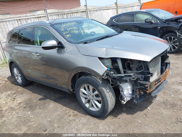 12639403 :رقم المزاد ، 5XYPGDA19GG034273 vin ، 2016 Kia Sorento Lx/l مزاد بيع