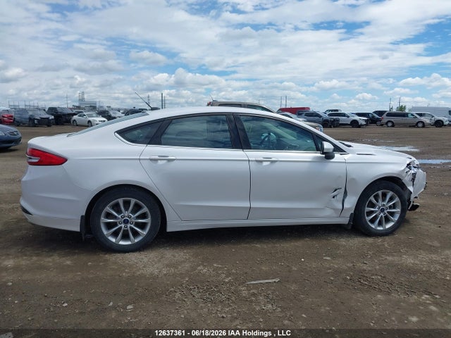 12637361 :رقم المزاد ، 3FA6P0H77HR106289 vin ، 2017 Ford Fusion Se مزاد بيع