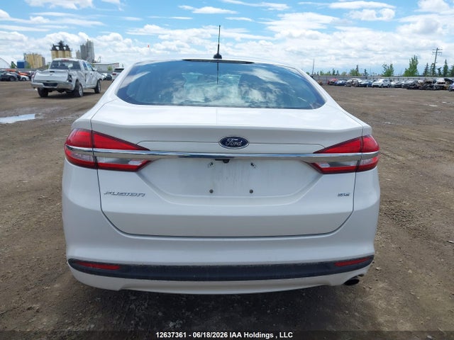 12637361 :رقم المزاد ، 3FA6P0H77HR106289 vin ، 2017 Ford Fusion Se مزاد بيع