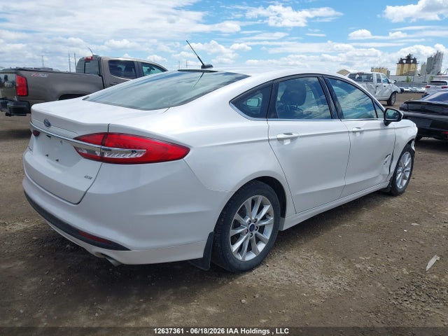12637361 :رقم المزاد ، 3FA6P0H77HR106289 vin ، 2017 Ford Fusion Se مزاد بيع