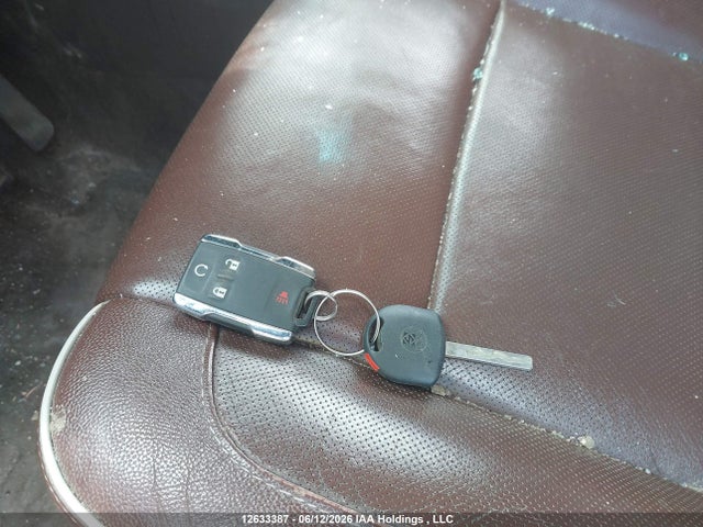 Продажа на аукционе авто 2015 Chevrolet Silverado 1500 High Country, vin: 3GCUKTEJ4FG265913, номер лота: 12633387
