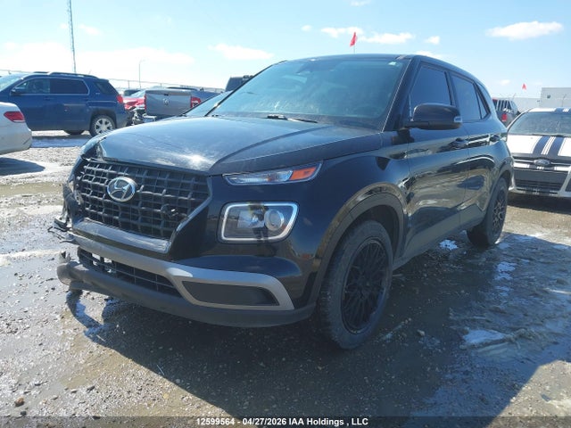 Hyundai Venue Essential 2023 KMHRB8A33PU247309 Image 2