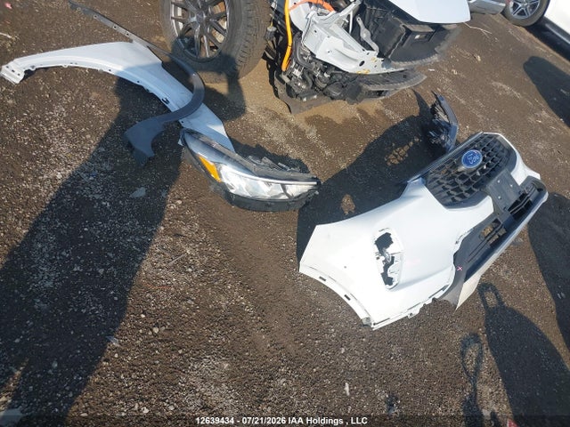 Ford Escape Phev 2025 1FMCU0E13SUA38705 Image 12