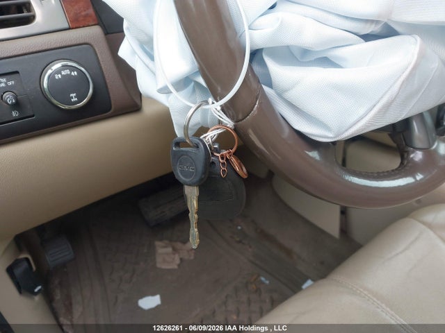 2010 Gmc Yukon Xl 1500 Slt მანქანა იყიდება აუქციონზე, vin: 1GKUKKE32AR205038, აუქციონის ნომერი: 12626261