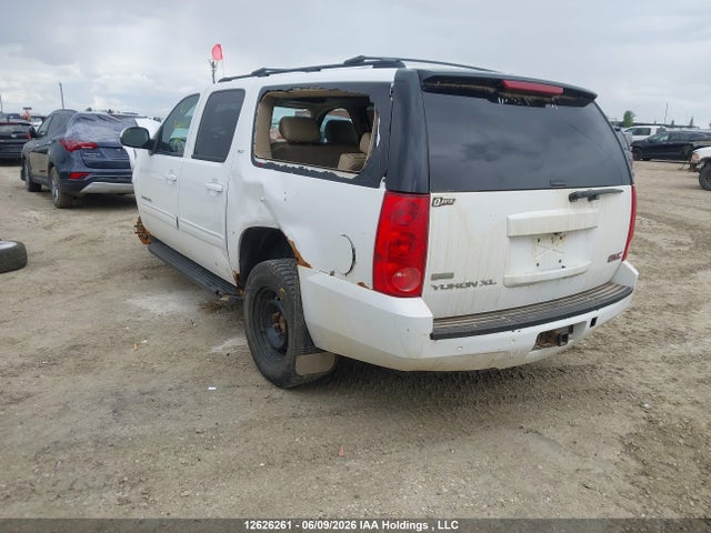 2010 Gmc Yukon Xl 1500 Slt მანქანა იყიდება აუქციონზე, vin: 1GKUKKE32AR205038, აუქციონის ნომერი: 12626261