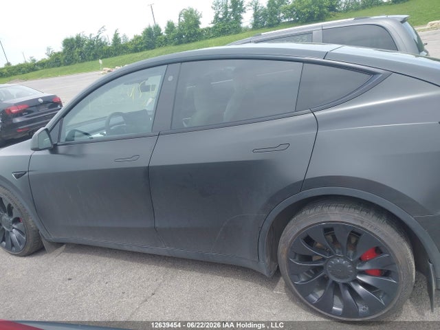 7SAYGDEF4NF464004 Tesla Model Y Performance