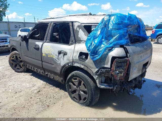 Ford Bronco Sport Outer Banks 2023 3FMCR9C68PRD56418 Image 3