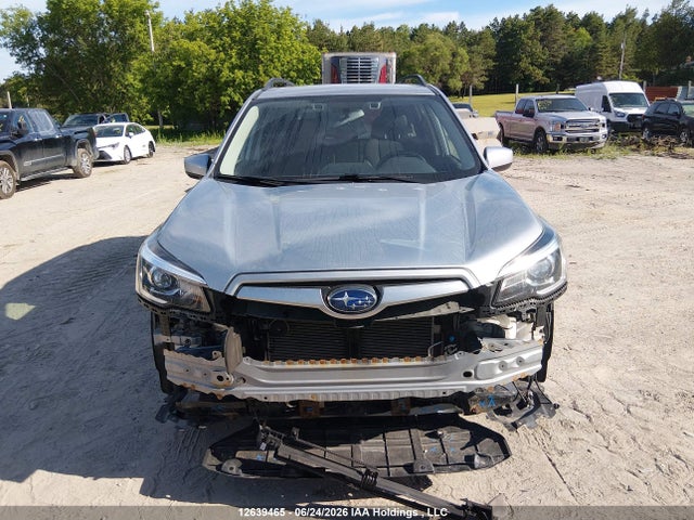 2020 Subaru Forester Touring მანქანა იყიდება აუქციონზე, vin: JF2SKEJC5LH437900, აუქციონის ნომერი: 12639465