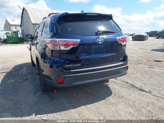 2015 Toyota Highlander Hybrid/xle მანქანა იყიდება აუქციონზე, vin: 5TDJCRFH4FS011960, აუქციონის ნომერი: 12639515
