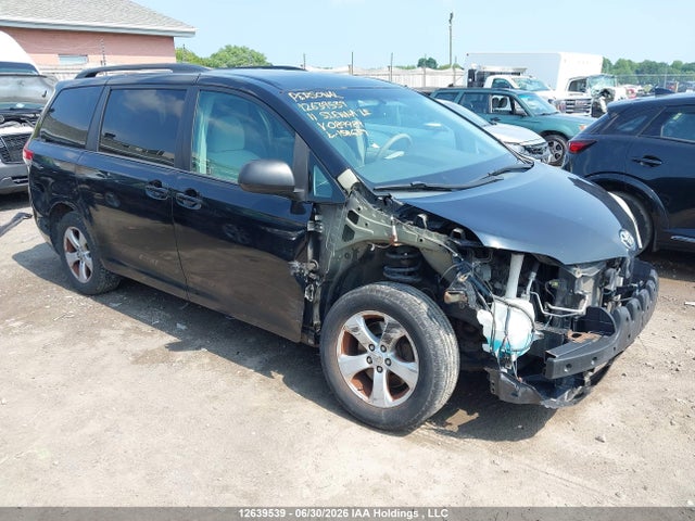 2011 Toyota Sienna Le მანქანა იყიდება აუქციონზე, vin: 5TDKK3DC3BS089989, აუქციონის ნომერი: 12639539