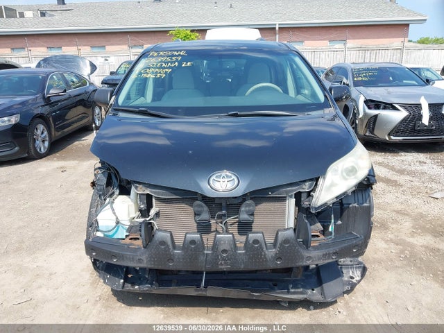 2011 Toyota Sienna Le მანქანა იყიდება აუქციონზე, vin: 5TDKK3DC3BS089989, აუქციონის ნომერი: 12639539