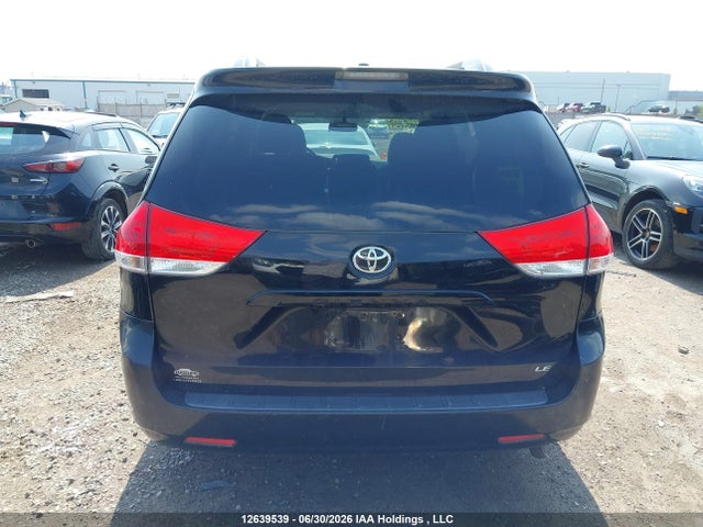 2011 Toyota Sienna Le მანქანა იყიდება აუქციონზე, vin: 5TDKK3DC3BS089989, აუქციონის ნომერი: 12639539