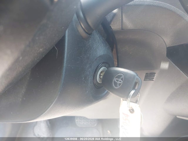 2015 Toyota Prius C მანქანა იყიდება აუქციონზე, vin: JTDKDTB33F1586492, აუქციონის ნომერი: 12639556