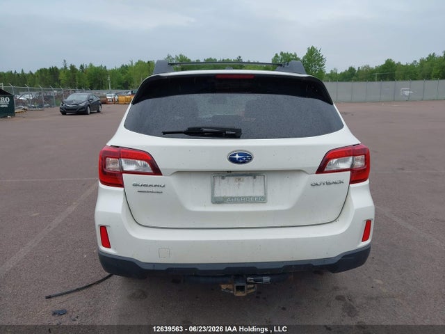Subaru Outback 2.5i Limited Package 2016 4S4BSCNC4G3202741 Image 15