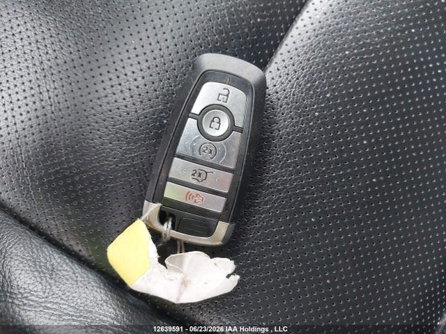 12639591 :رقم المزاد ، 1FMCU9DZ5LUA62971 vin ، 2020 Ford Escape Titanium Hybrid مزاد بيع