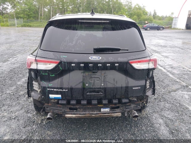 12639591 :رقم المزاد ، 1FMCU9DZ5LUA62971 vin ، 2020 Ford Escape Titanium Hybrid مزاد بيع