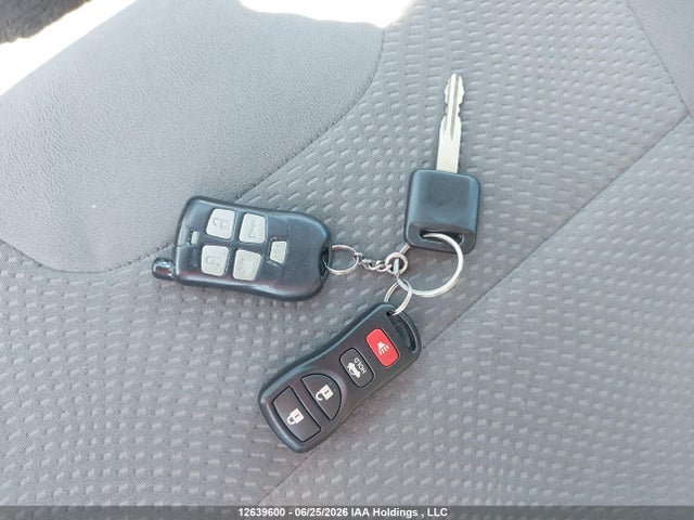 2011 Nissan Sentra 2.0 მანქანა იყიდება აუქციონზე, vin: 3N1AB6AP9BL689834, აუქციონის ნომერი: 12639600
