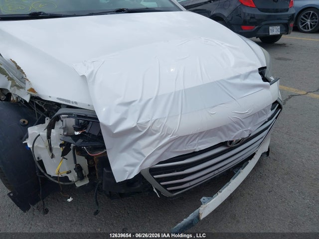 Продажа на аукционе авто 2017 Hyundai Elantra Gl, vin: KMHD84LF4HU426114, номер лота: 12639654