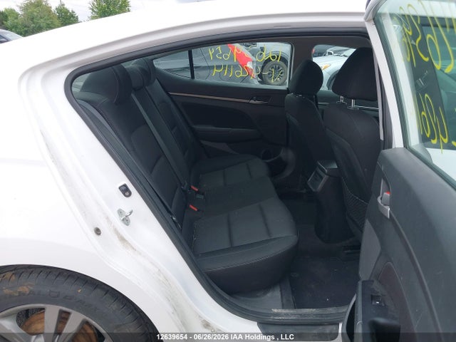 Продажа на аукционе авто 2017 Hyundai Elantra Gl, vin: KMHD84LF4HU426114, номер лота: 12639654