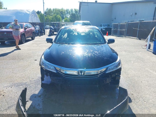 Honda Accord Touring 2017 1HGCR2F00HA808975 Image 12