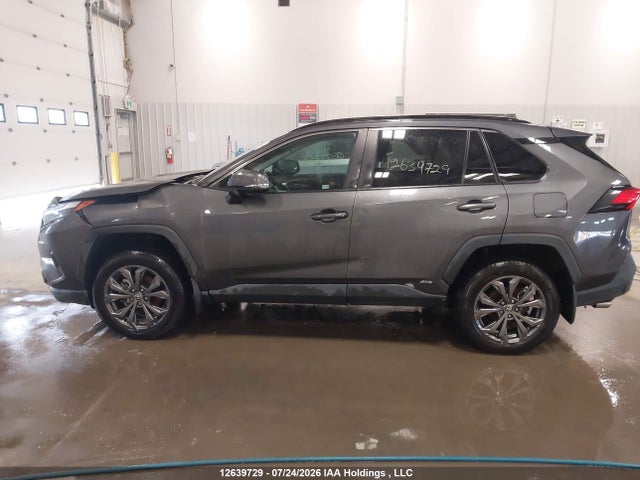 2T3RWRFV8PW161215 Toyota Rav4 Hybrid Xle