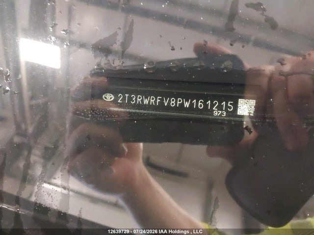 2T3RWRFV8PW161215 Toyota Rav4 Hybrid Xle