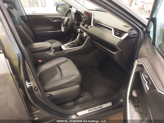 2T3RWRFV8PW161215 Toyota Rav4 Hybrid Xle