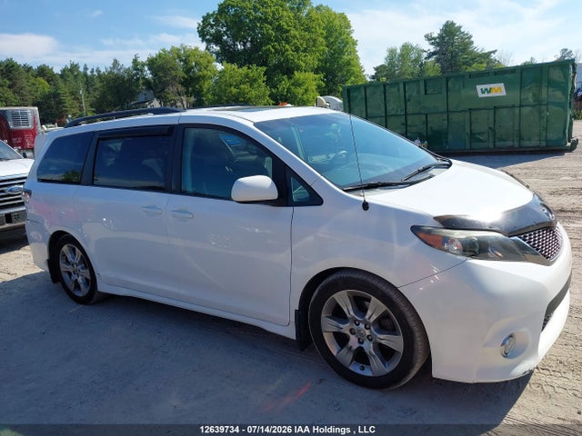 12639734 :رقم المزاد ، 5TDXK3DC2CS270220 vin ، 2012 Toyota Sienna Sport مزاد بيع