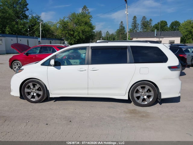 12639734 :رقم المزاد ، 5TDXK3DC2CS270220 vin ، 2012 Toyota Sienna Sport مزاد بيع