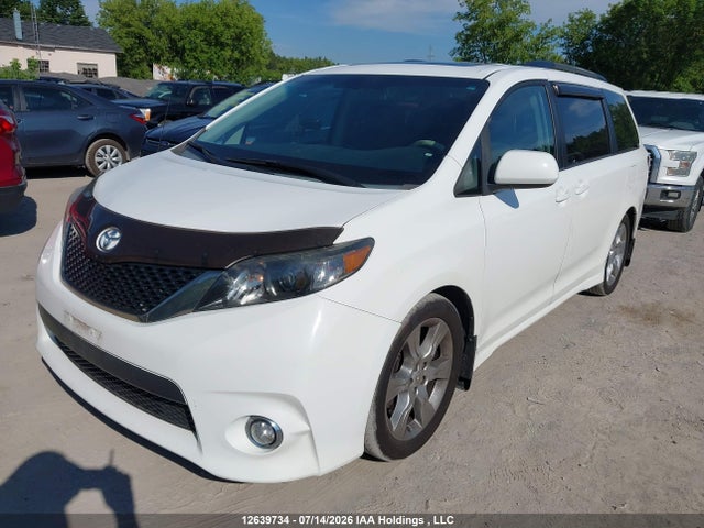 12639734 :رقم المزاد ، 5TDXK3DC2CS270220 vin ، 2012 Toyota Sienna Sport مزاد بيع
