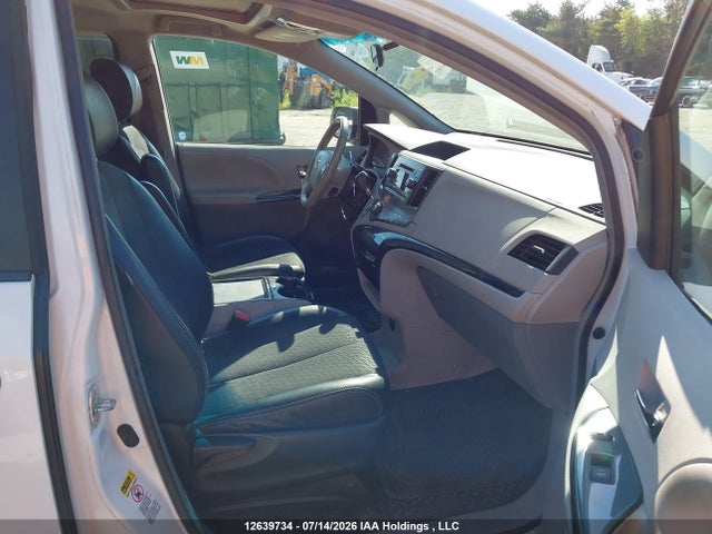 12639734 :رقم المزاد ، 5TDXK3DC2CS270220 vin ، 2012 Toyota Sienna Sport مزاد بيع