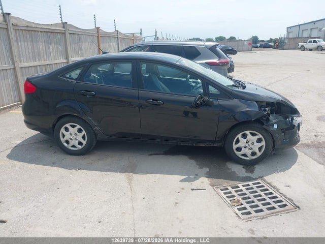 12639739 :رقم المزاد ، 3FADP4BJ1DM157393 vin ، 2013 Ford Fiesta Se مزاد بيع