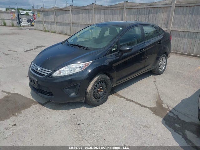 12639739 :رقم المزاد ، 3FADP4BJ1DM157393 vin ، 2013 Ford Fiesta Se مزاد بيع