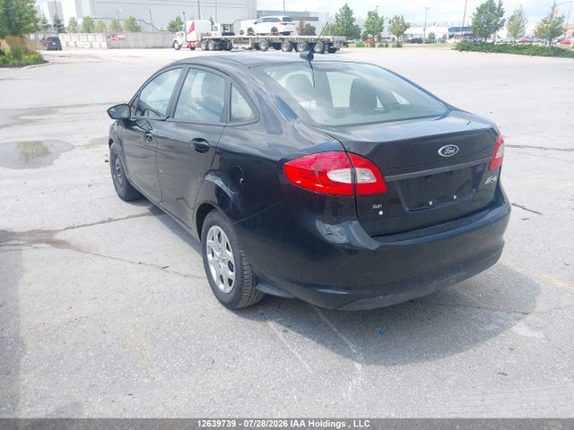 12639739 :رقم المزاد ، 3FADP4BJ1DM157393 vin ، 2013 Ford Fiesta Se مزاد بيع