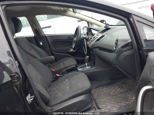 12639739 :رقم المزاد ، 3FADP4BJ1DM157393 vin ، 2013 Ford Fiesta Se مزاد بيع