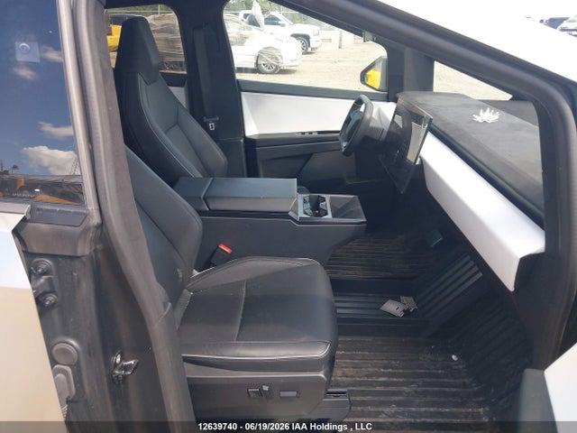 Tesla Cybertruck 2024 7G2CEHEE5RA035532 Image 5
