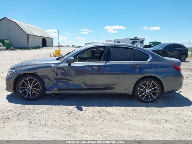WBA5R7C55KFH04853 BMW 330XI