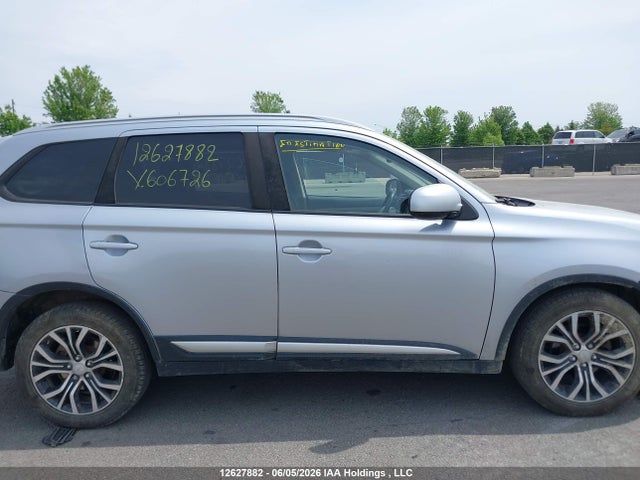 Продажа на аукционе авто 2017 Mitsubishi Outlander Es, vin: JA4AZ2A36HZ606726, номер лота: 12627882