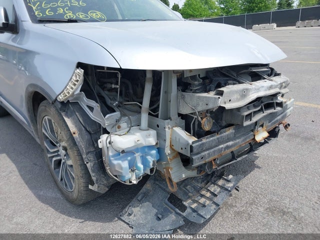 Продажа на аукционе авто 2017 Mitsubishi Outlander Es, vin: JA4AZ2A36HZ606726, номер лота: 12627882