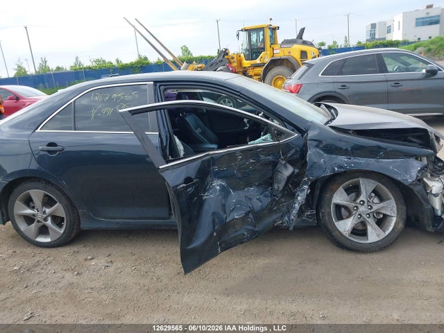 12629565 :رقم المزاد ، 4T1BF1FKXEU434878 vin ، 2014 Toyota Camry Se مزاد بيع