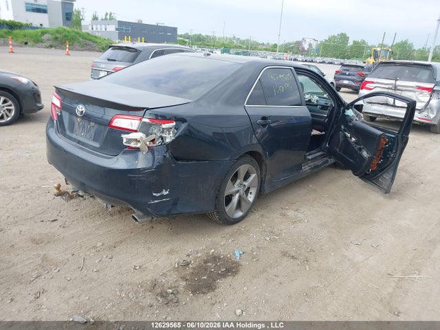 12629565 :رقم المزاد ، 4T1BF1FKXEU434878 vin ، 2014 Toyota Camry Se مزاد بيع