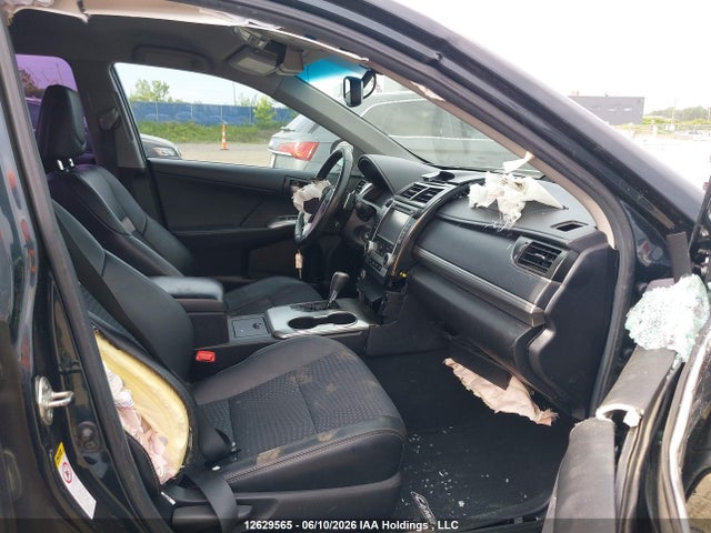 12629565 :رقم المزاد ، 4T1BF1FKXEU434878 vin ، 2014 Toyota Camry Se مزاد بيع