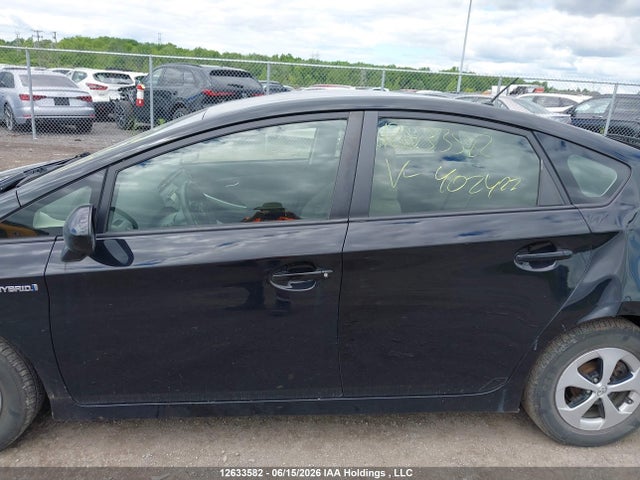 12633582 :رقم المزاد ، JTDKN3DU5F0402422 vin ، 2015 Toyota Prius مزاد بيع