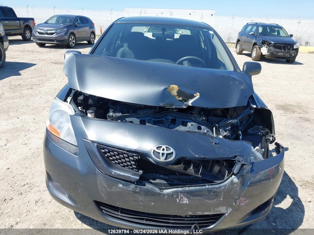 12639794 :رقم المزاد ، JTDBT9K32A1372463 vin ، 2010 Toyota Yaris مزاد بيع