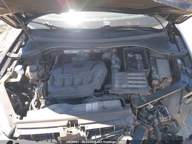 12639851 :رقم المزاد ، 3VV2B7AX5JM178669 vin ، 2018 Volkswagen Tiguan Se/sel مزاد بيع