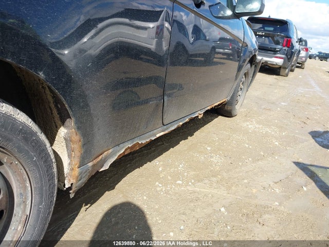 12639880 :رقم المزاد ، 1FAHP32N18W119571 vin ، 2008 Ford Focus S/se مزاد بيع