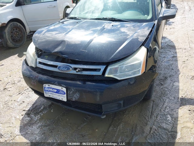12639880 :رقم المزاد ، 1FAHP32N18W119571 vin ، 2008 Ford Focus S/se مزاد بيع